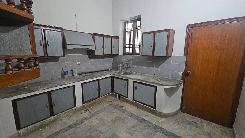 16 Marla House For Rent 14