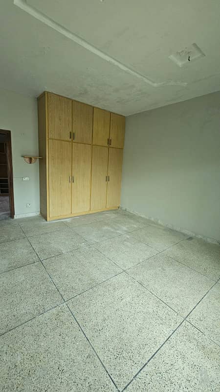 16 Marla House For Rent 30