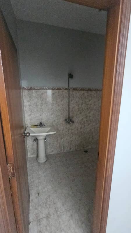 16 Marla House For Rent 34