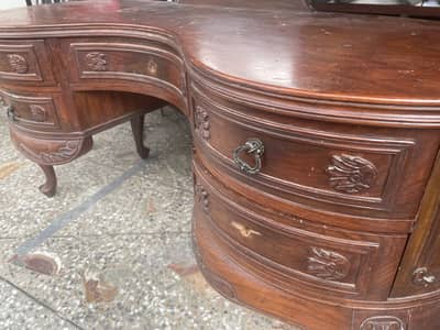 Antique Seesham Dresser/Dressing Table