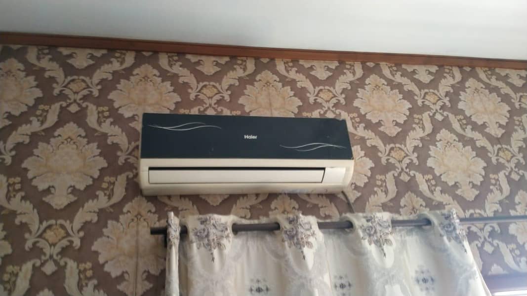 Haier 1 ton simple 1