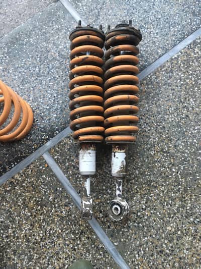 Land Cruiser shocks 2013 to 2018