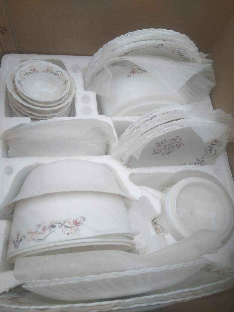 marble dinner set 72 pieces 0