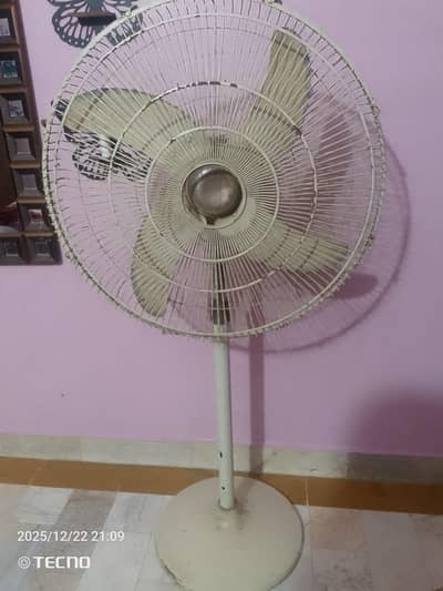 GFC Pedestal Fan for sale