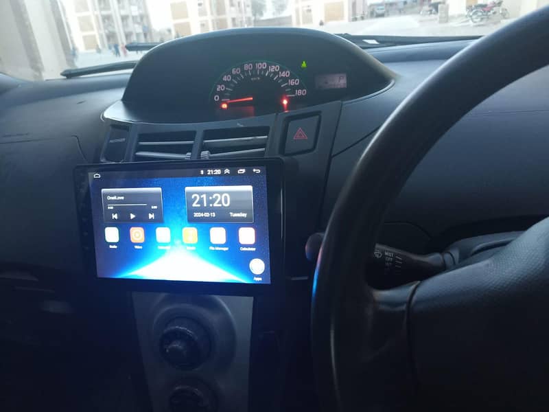 Toyota Vitz 2006 model 2