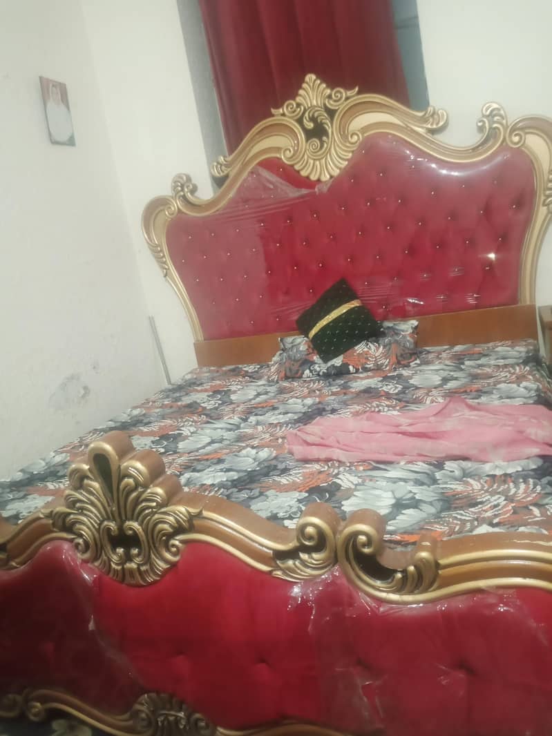 king size bed said table dressing, hard metrass 2