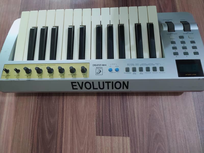 Evolution MK-225c USB Midi Controller Keyboard 1