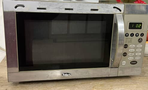 microwave oven