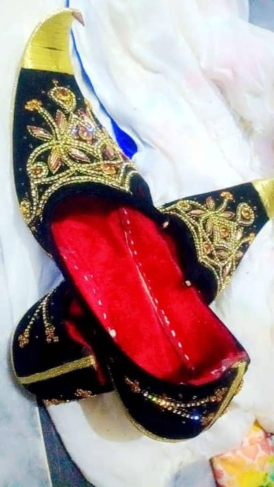 Groom's Khussa