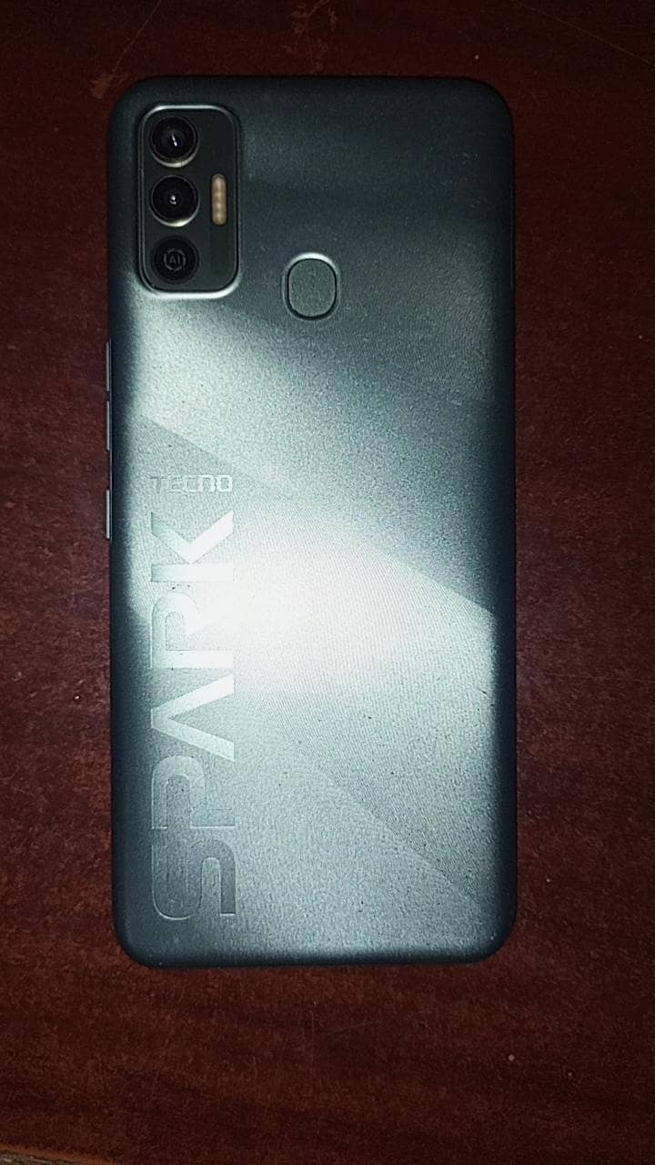 TECNO SPARK 7?? 5