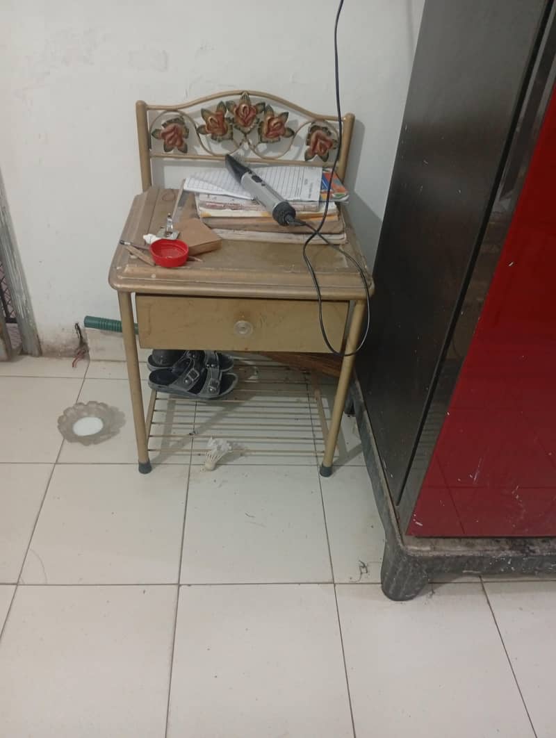 4side tables 1dressing table 5