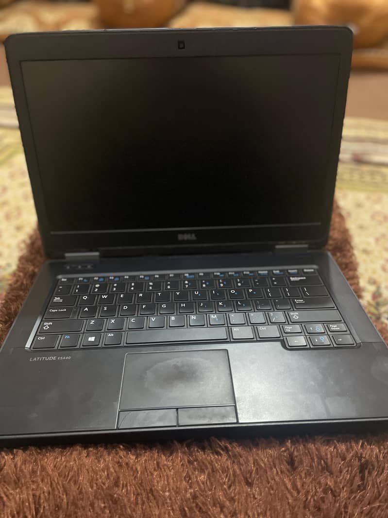 Dell latitude E5440 0