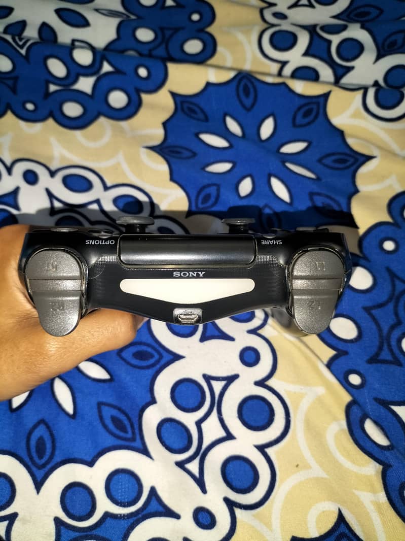 ps4 genuine controller 2