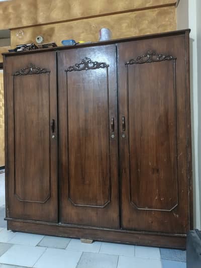 Behtreen A1 wardrobe