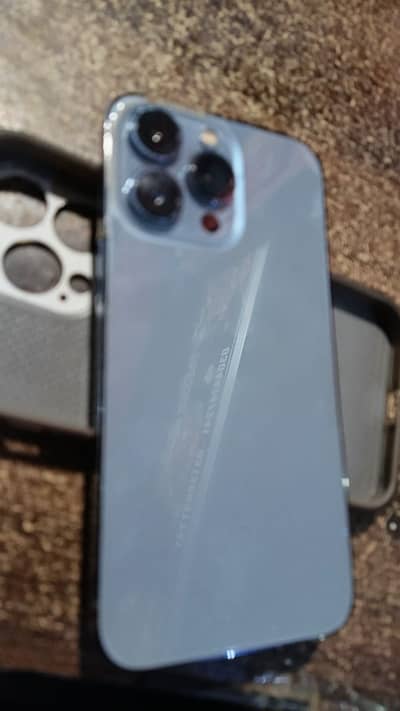 Iphon 13 pro fresh and total original