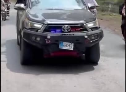 Revo 2022 model hammer metal bumper+ dala seats 4