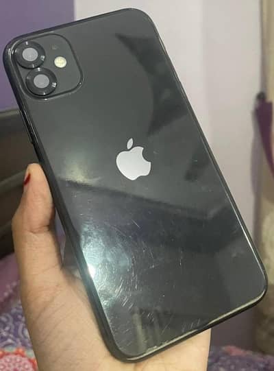Selling iphone 11 in good condition