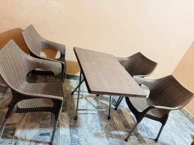 Chair set with table