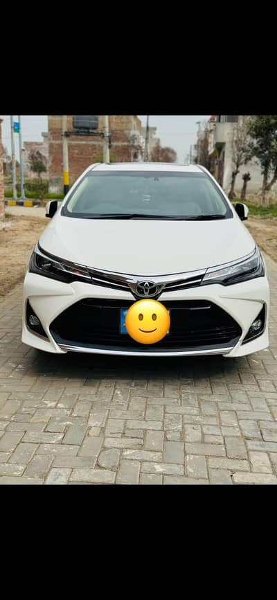 Toyota Corolla grande x cvt-1 1.8 beige interior  2022
