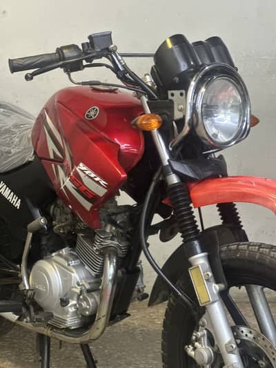 Yamaha ybr125g 2015 model ( japniess model )