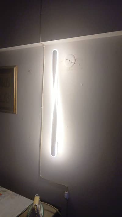 Modern Led Light can turn to 3 colors on each different on and Off