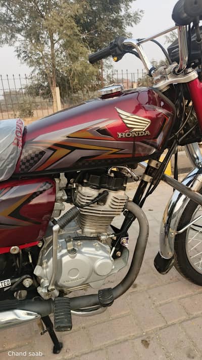 Honda 125 25 model brand new condition bike 03396464638