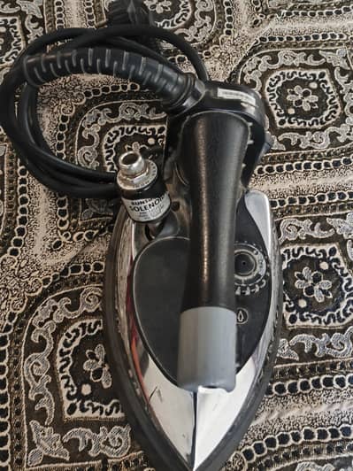 Silver Star Steam iron