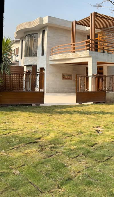 House for Rent with extra land