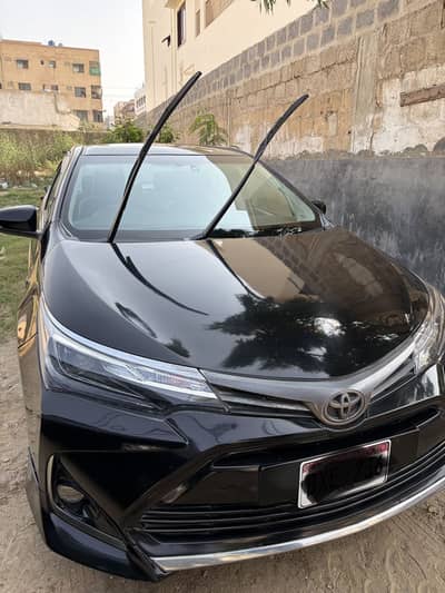 Toyota corolla altis grande black interior