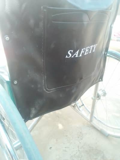 BRAND NEW WHEEL CHAIR HIGH QUALITY NEAT AND CLEAN