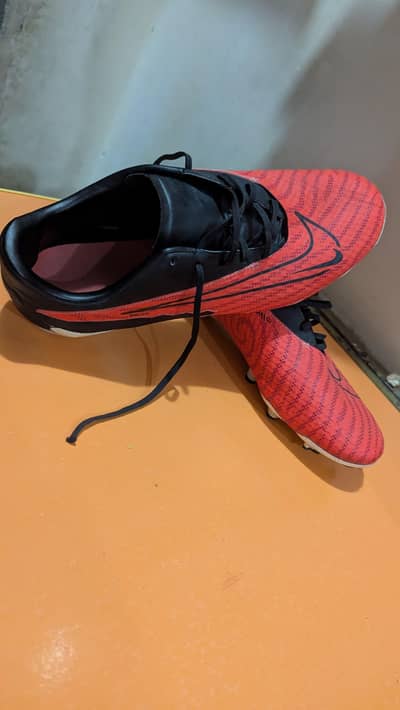 Football shoes
