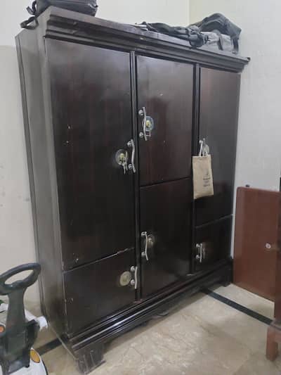 iron 3 door cupboard