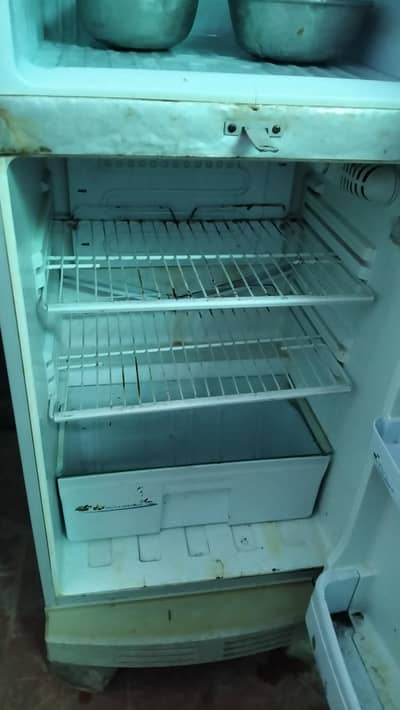 PEL REFRIGERATOR