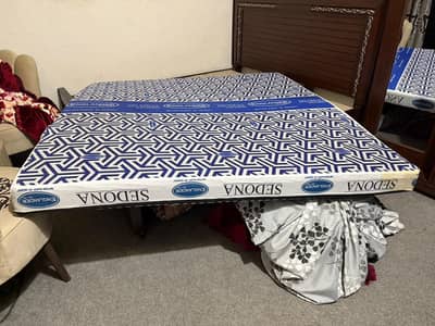 Brand New Englander King Size Mattress (5-Inch) – Used Only 2 Days!