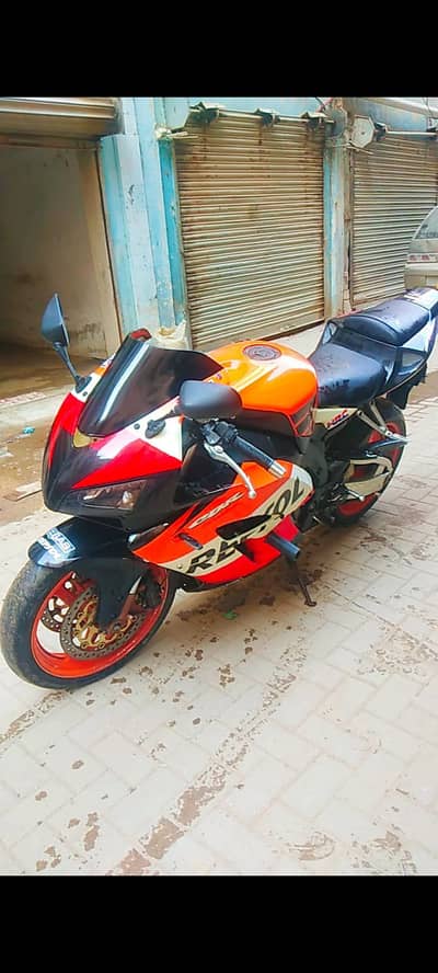 Honda CBR 1000RR | Year 20007 |K'M 46,000 Call + WhatsApp 0345-3556819