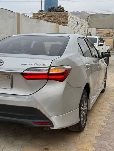 Corolla Altis