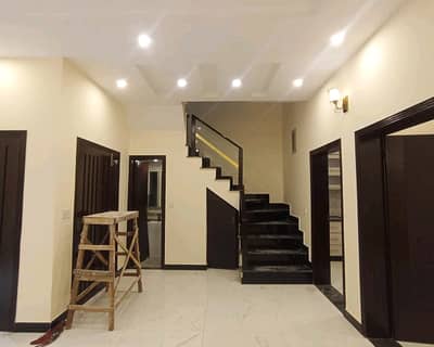 10 Marla House In Bankers Housing Society - Block B