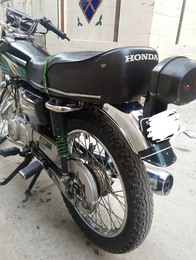 Honda 125 black colour