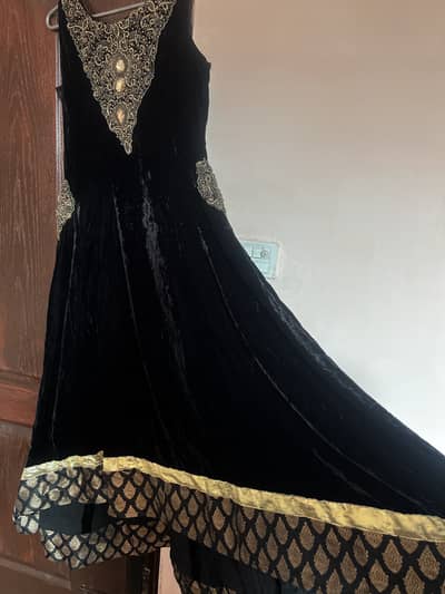 wedding dresses stitched & unstitcehd on discounted rates/sarees/suits