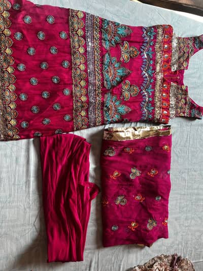 wedding dresses stitched & unstitcehd on discounted rates/sarees/suits