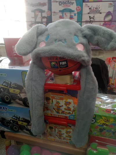 pop up cap . Ear cap