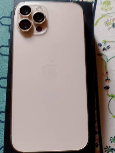 IPHONE 12 PRO WITH BOX !  FACTORY UNLOCK 10/10 CONDITION