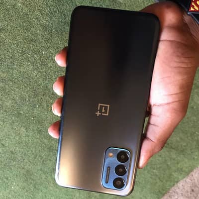 One Plus New 4 ram 64 biltan