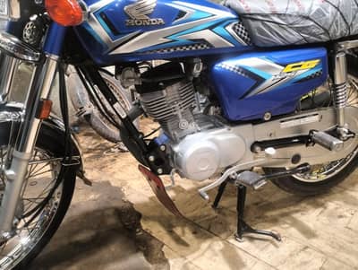 bht smooth running hai koi scratch nai hai