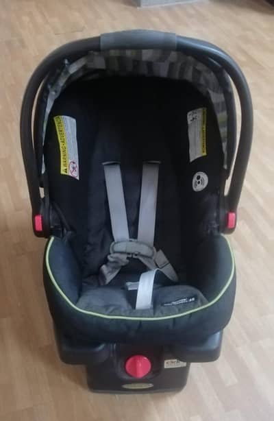 Graco Carry Cot and Car Seat