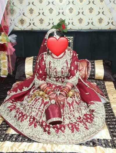 Bridal Lehnga( online ya tcs nhi hoga Lahore city only contact)