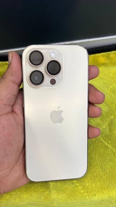 14 pro gold color  512gbs