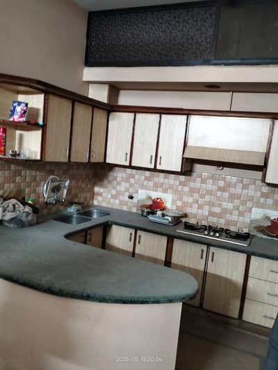 two bed dd portion for rent in johar
