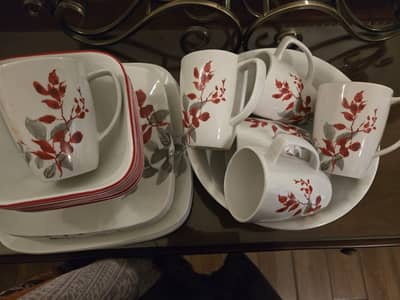Correle 32 piece Dinner Set