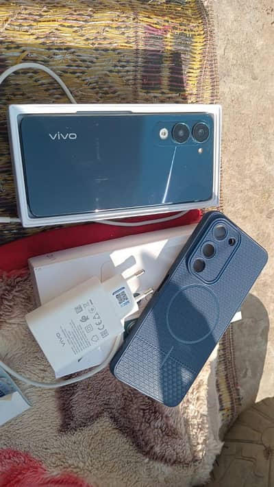 vivo y04 now phone 4+4=128